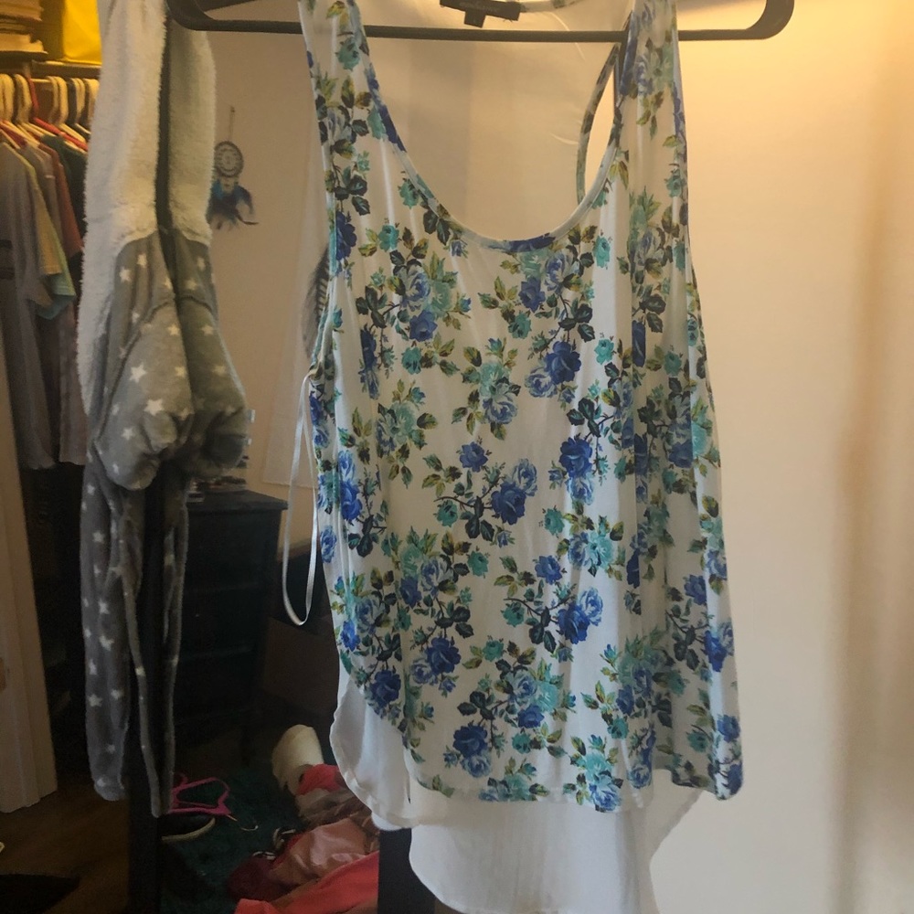 Cute floral top